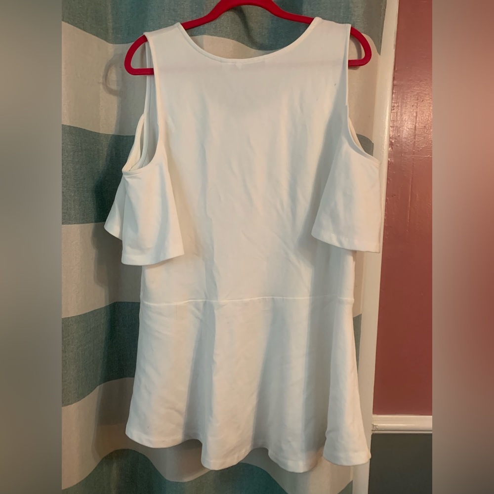 Isaac mizrahi live cold shoulder top